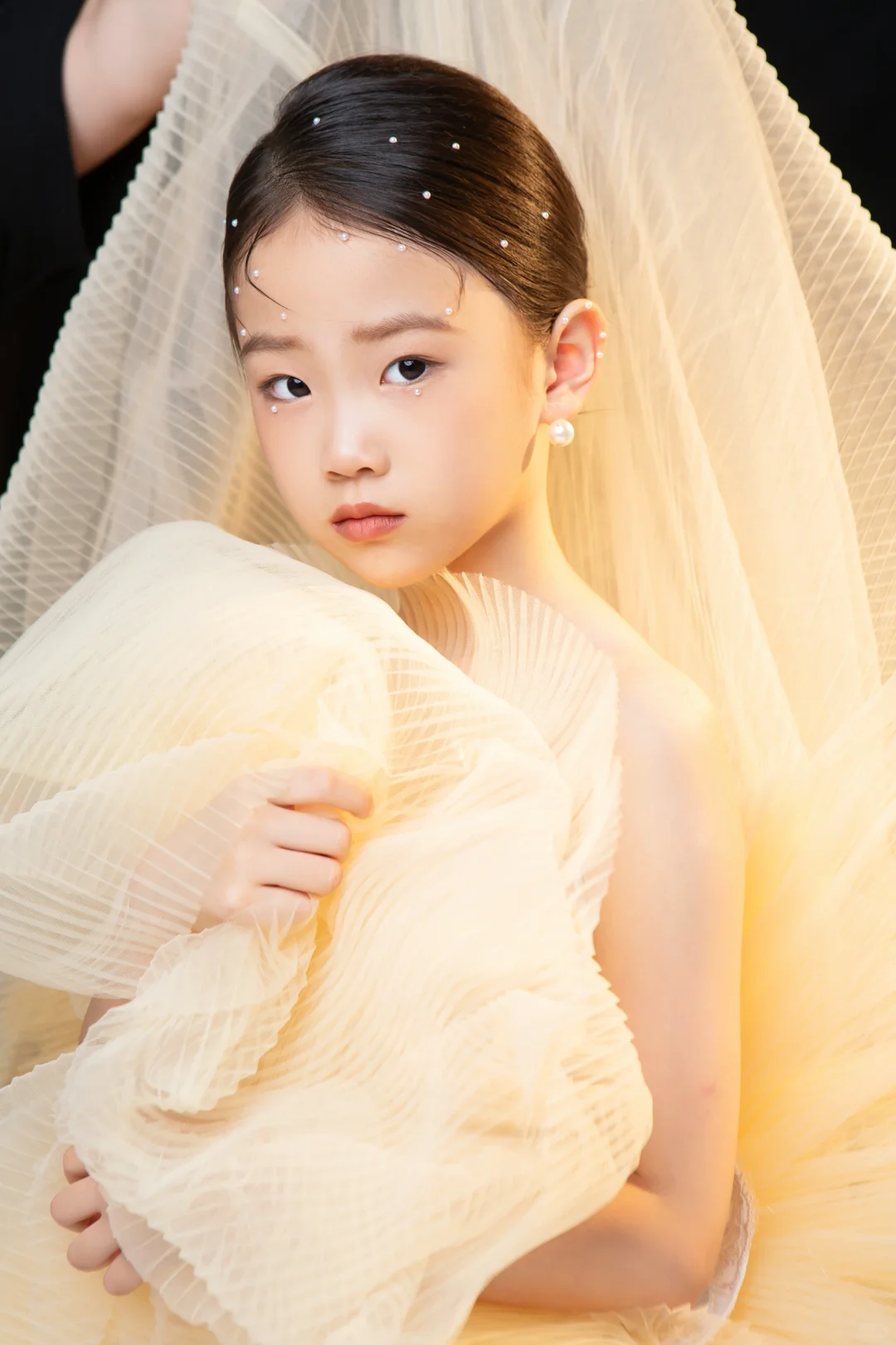 给影楼当模特拍的样片，反的底片也很好看呀。