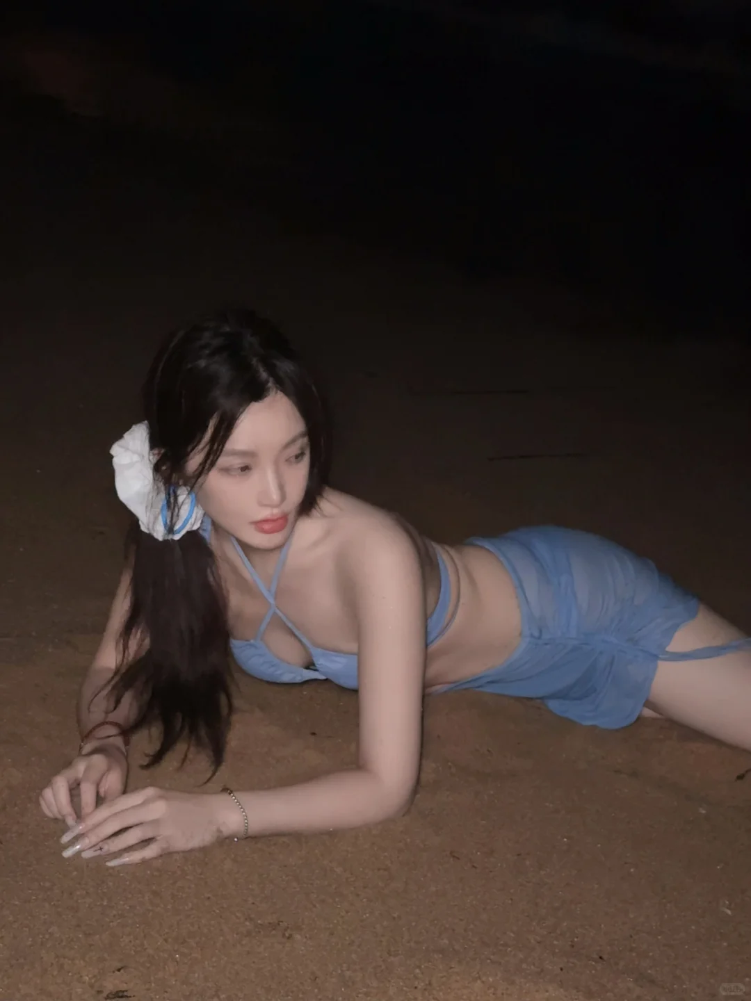 海边泳装正常穿搭