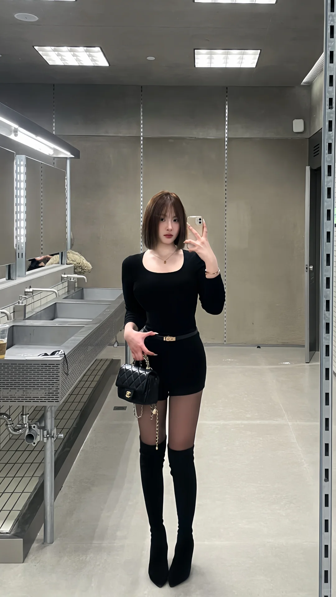 就喜欢这样辣妹的穿搭！！