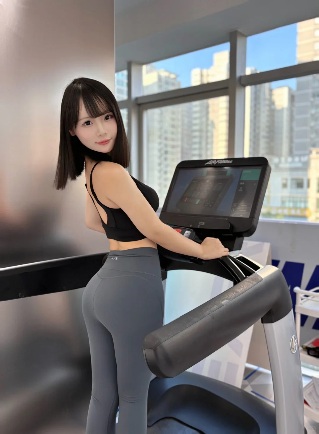 健身女孩的健身穿搭