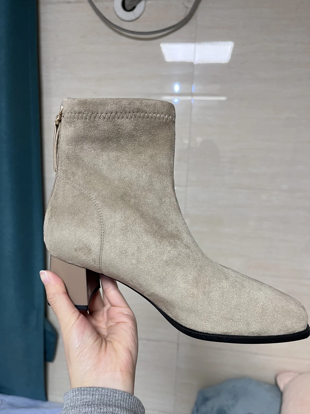 包臀裙➕靴子真的绝啦！