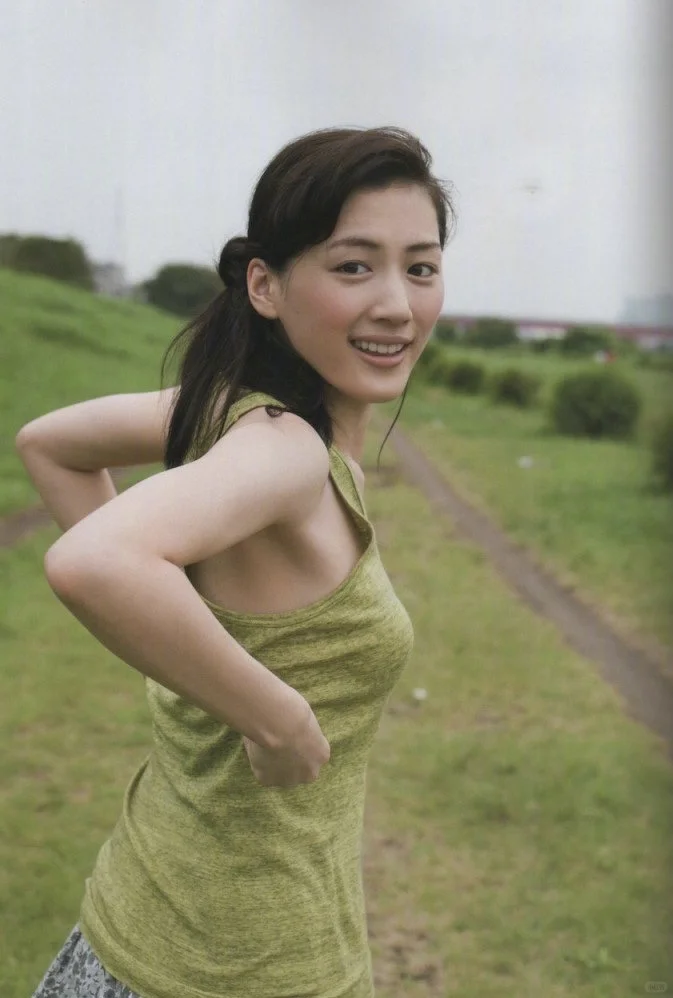 日杂写真｜绫濑遥 「原色」写真集/03