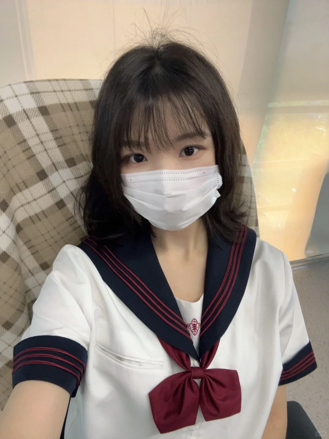 两个字轻松拿捏校供妹的钱包