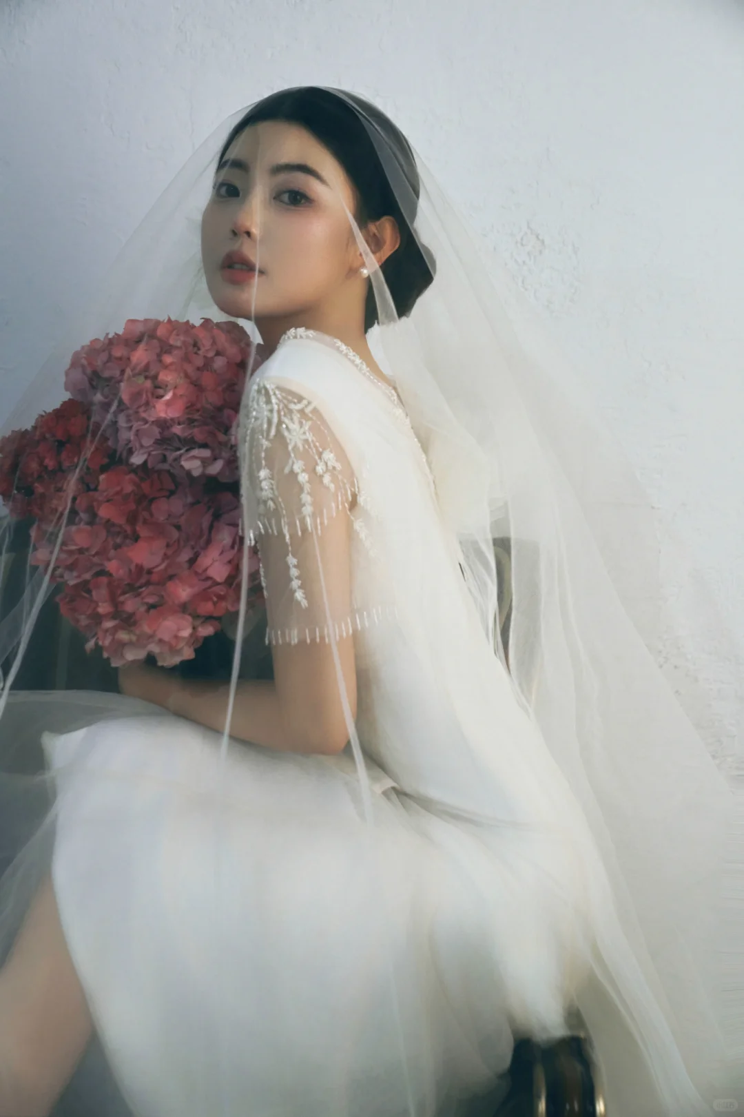 来康康👀日本美妆博主拍的三套杂志写真🤩