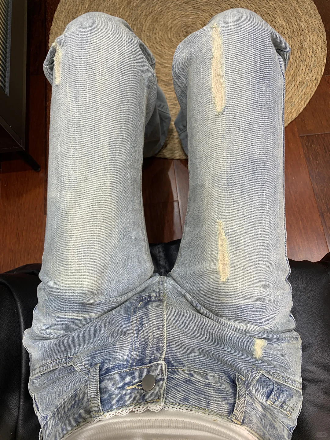 这条蕾丝牛仔裤太显腿长了！！👖简直不要太香