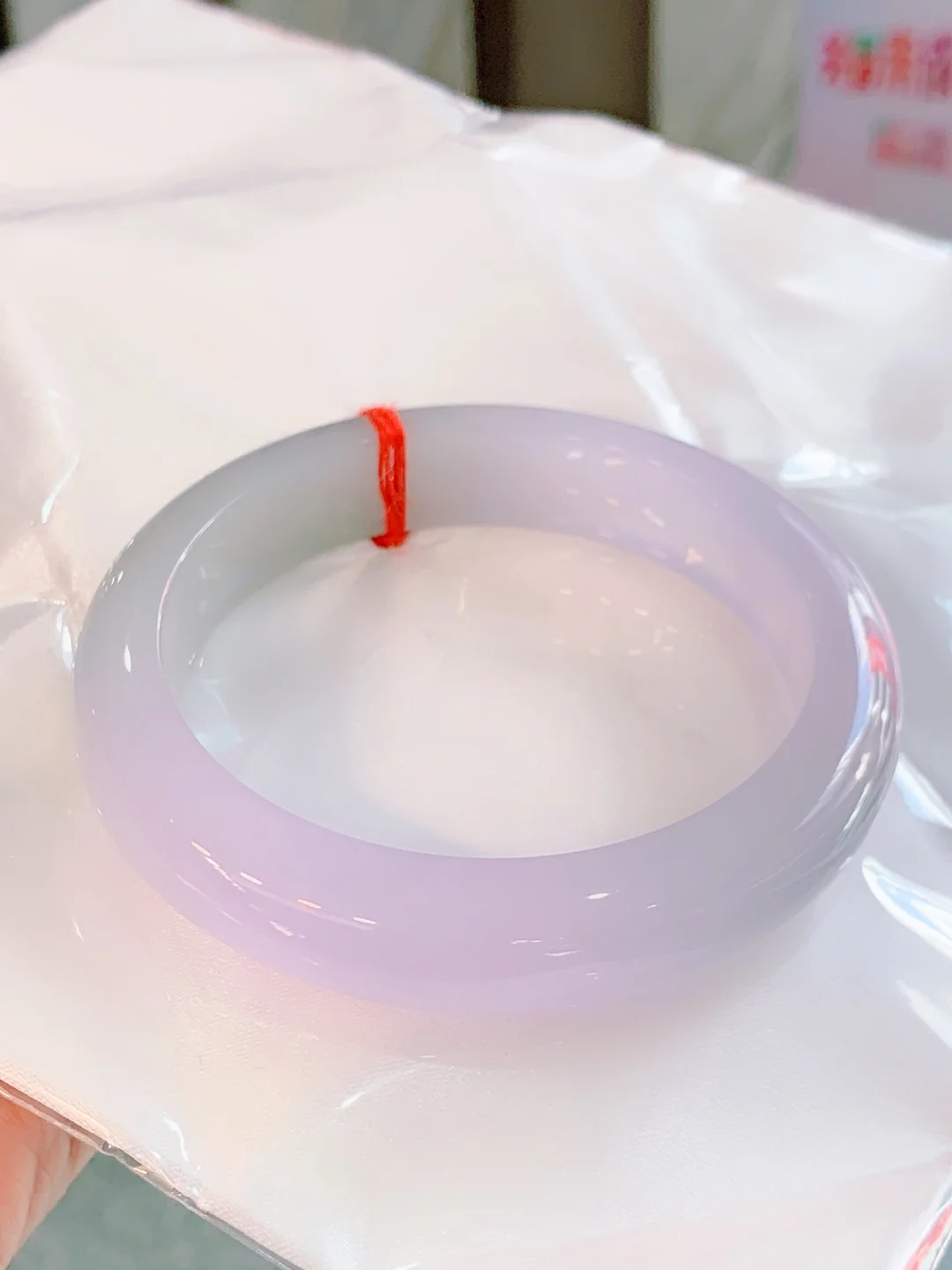 粉粉嫩嫩，元气活力与娇艳高贵的气韵并存