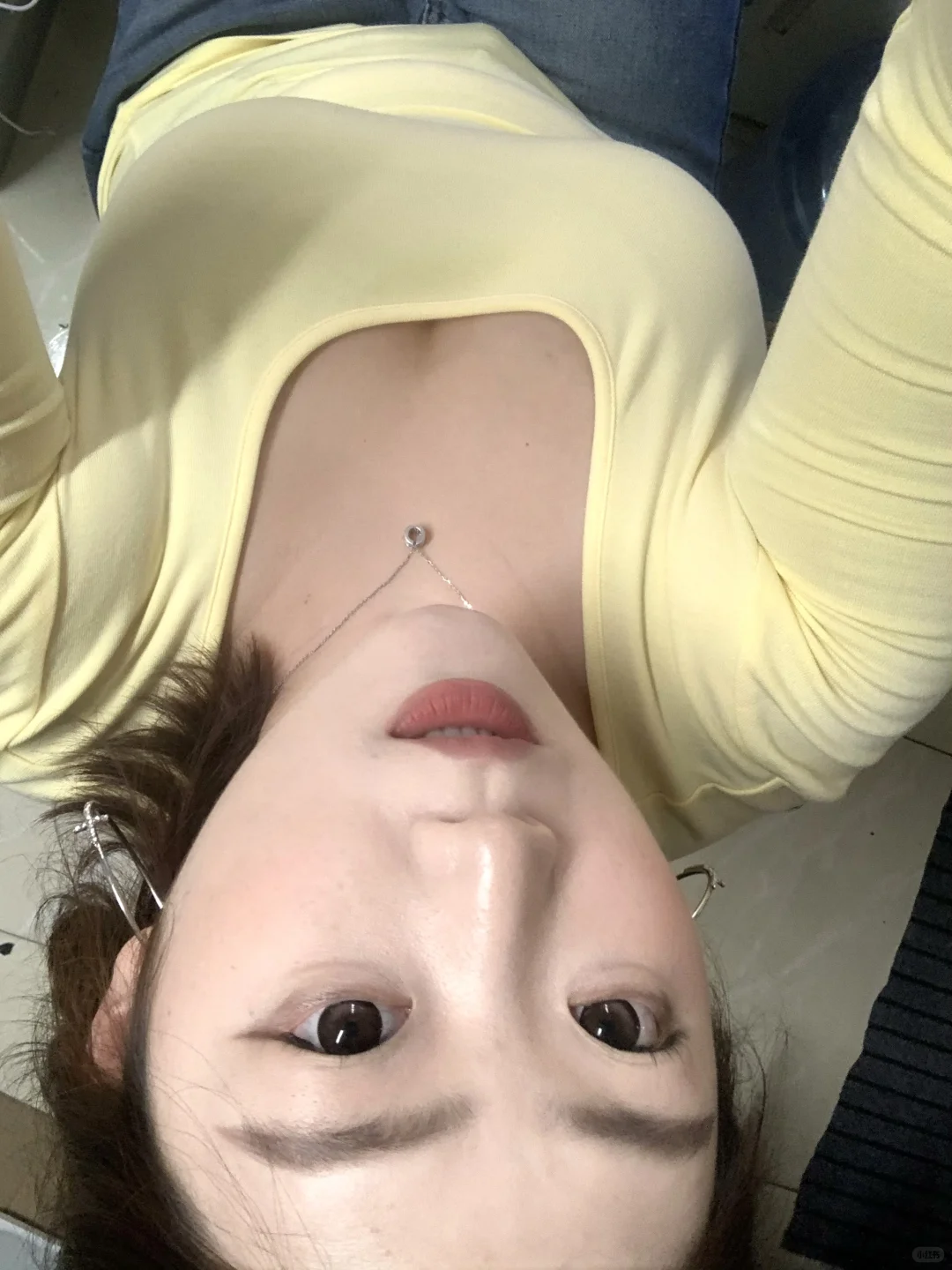 买到喜欢的衣服就这样拍