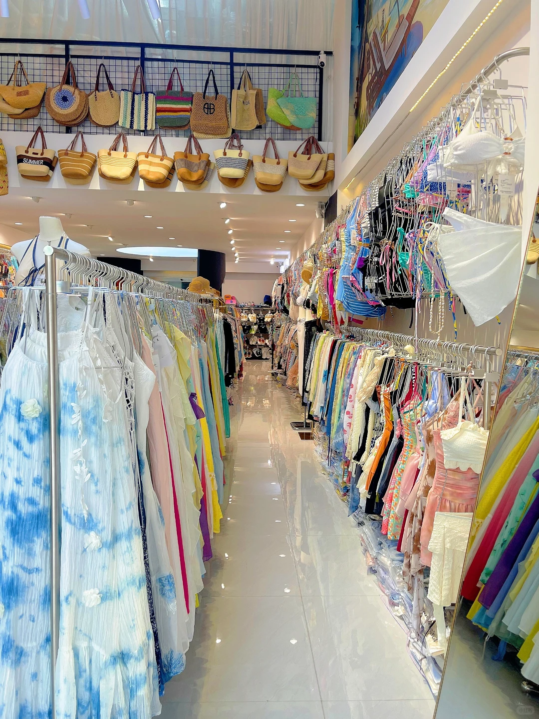 姐妹❗落地✈️三亚直奔这家沙滩裙批发仓库