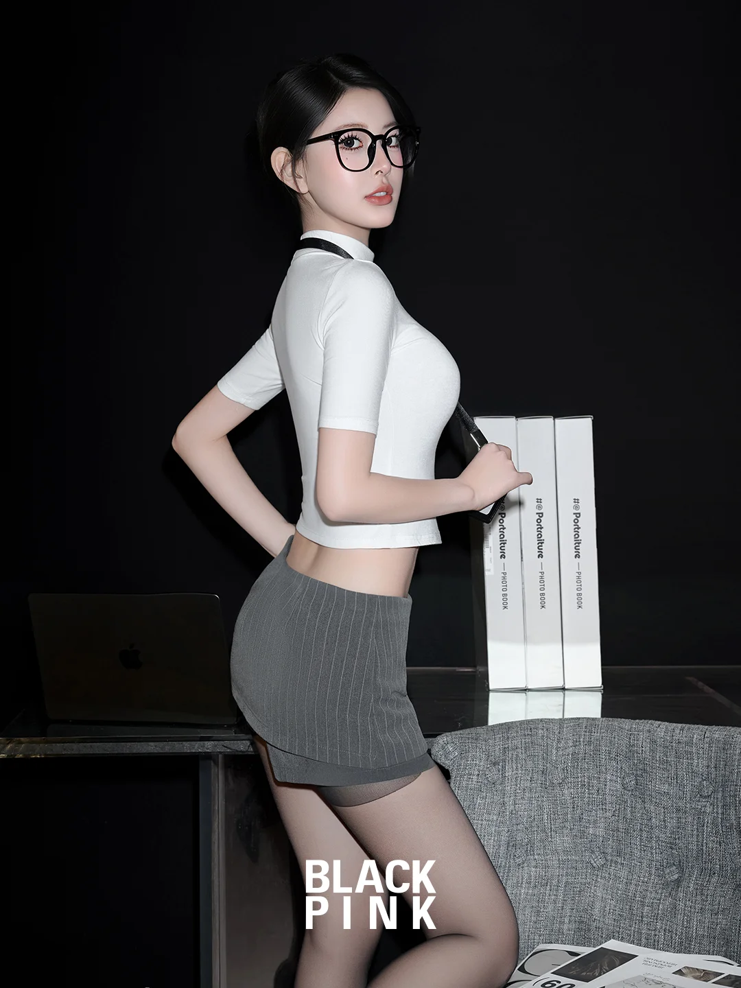 纯欲肖像里💄青丝缠颈，软眸浸甜藏飒