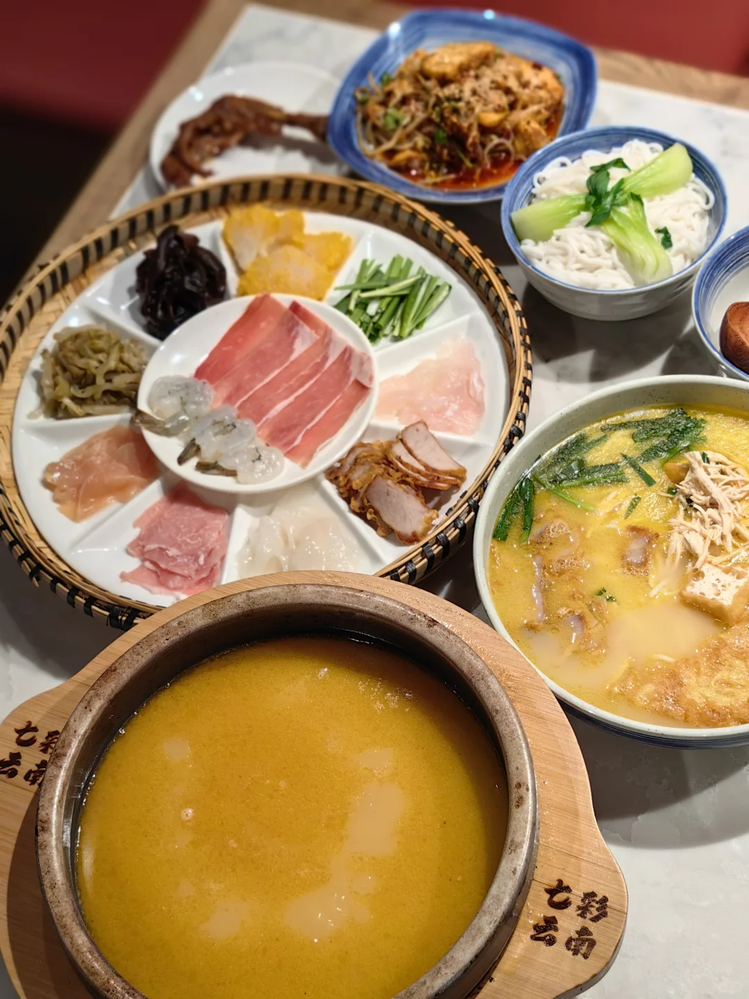 🇨🇦温哥华｜慕名而来的过桥米线到底怎么样？