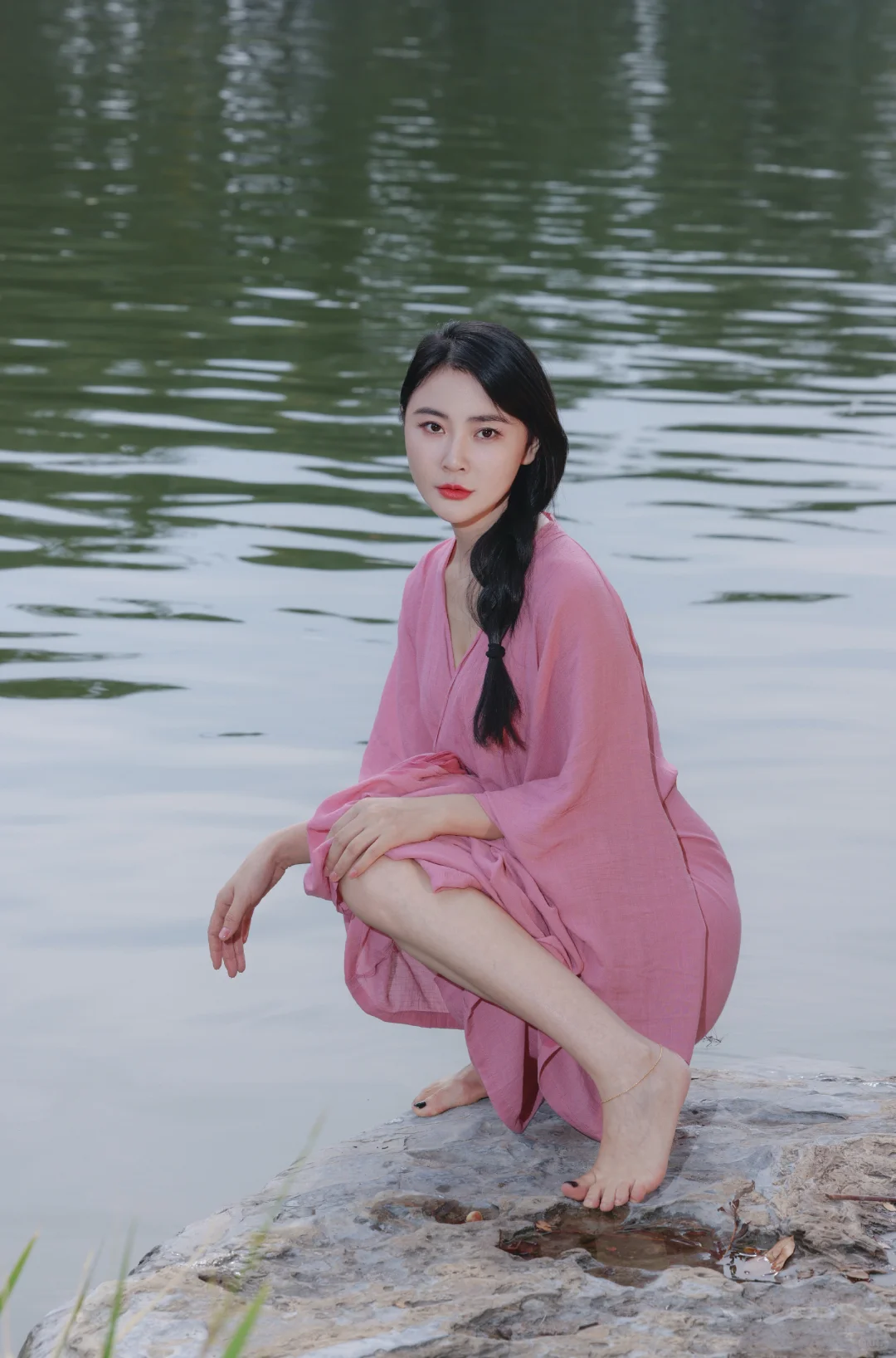 亚洲小姐全球总冠军，模特及演员-吴丹