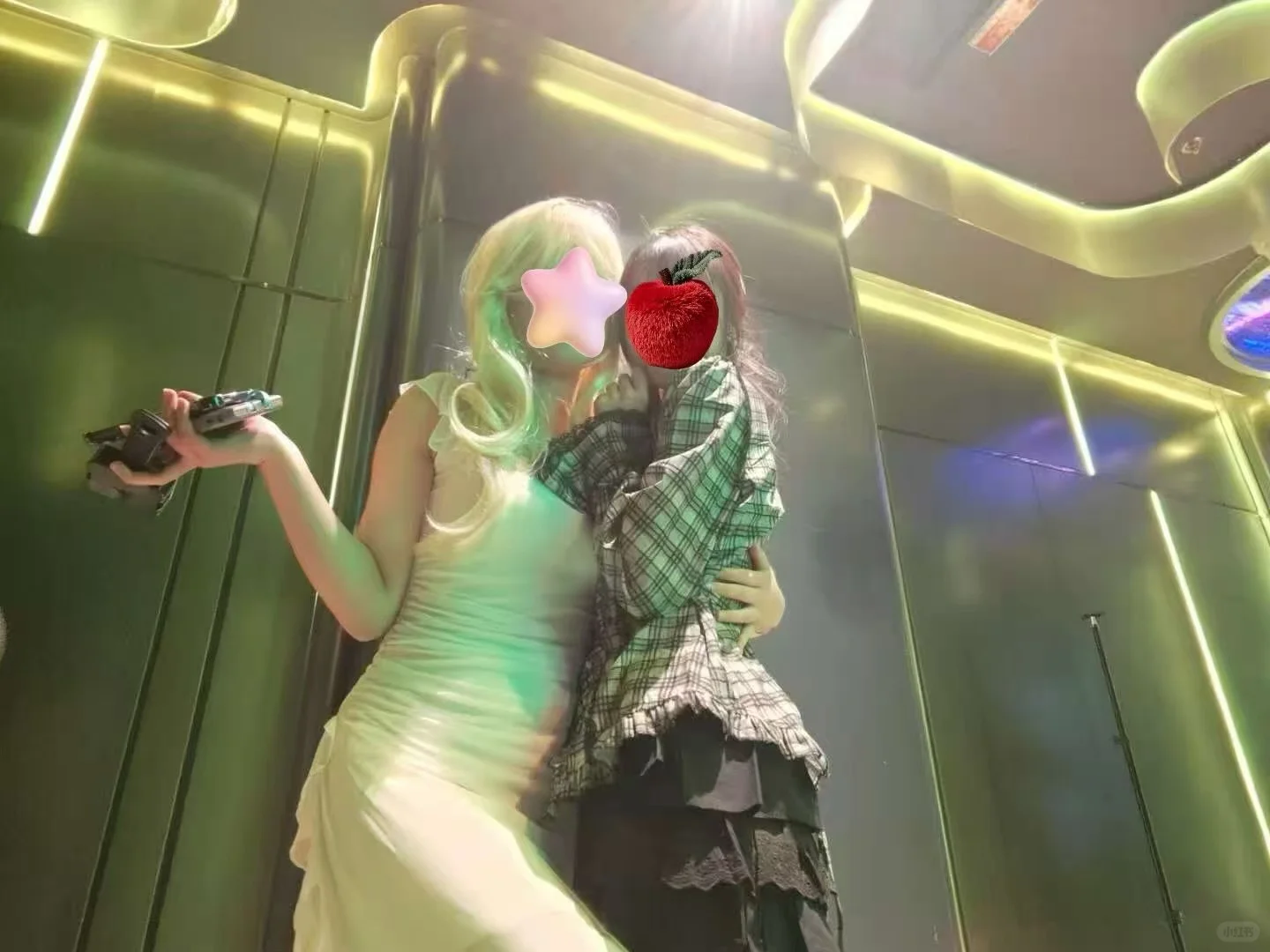 心甘情愿做姐姐的裙下之臣