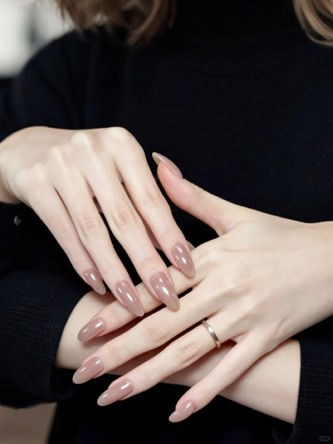 纯欲感直接拉满的裸色蹭粉美甲💅