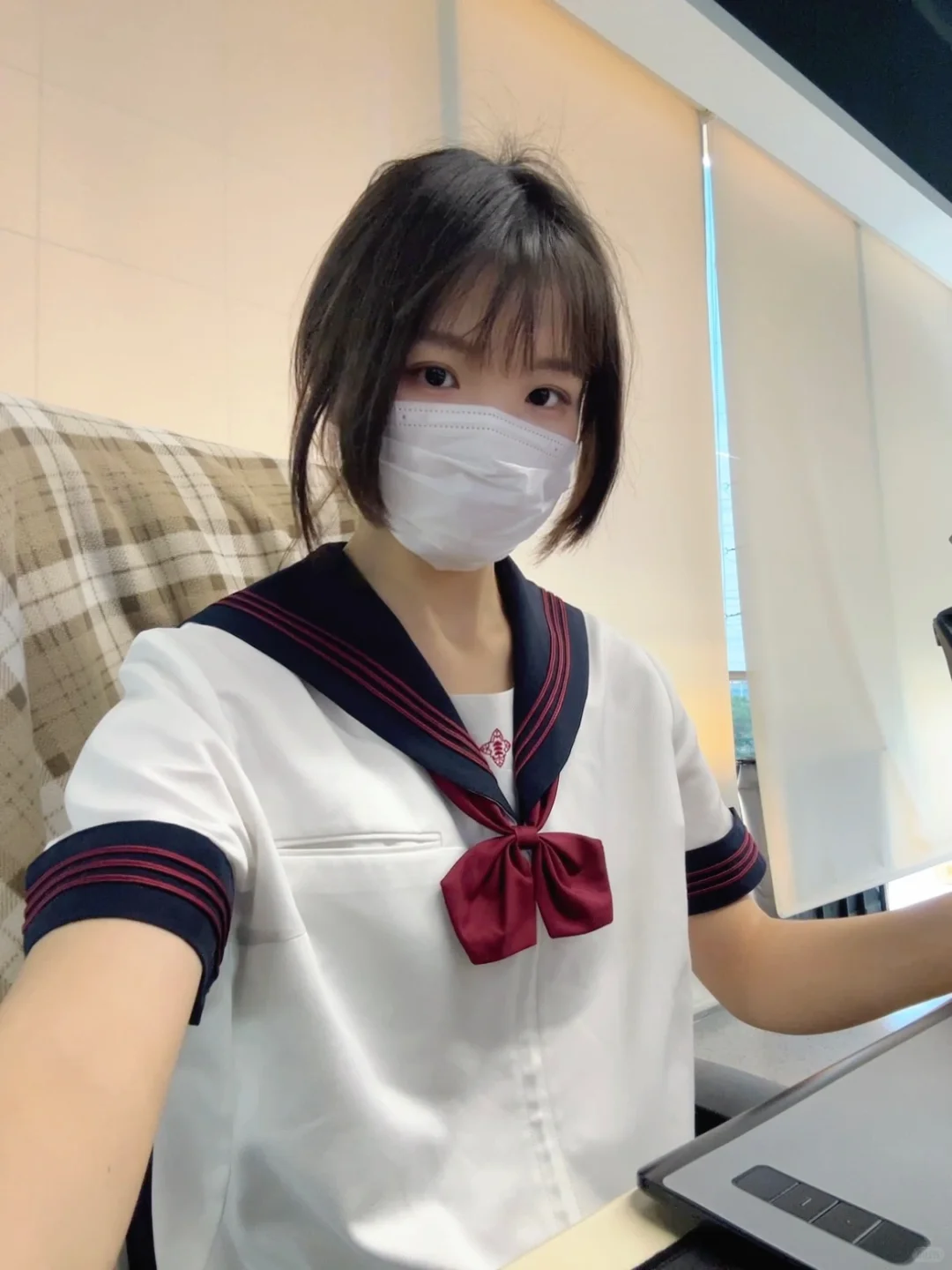 两个字轻松拿捏校供妹的钱包