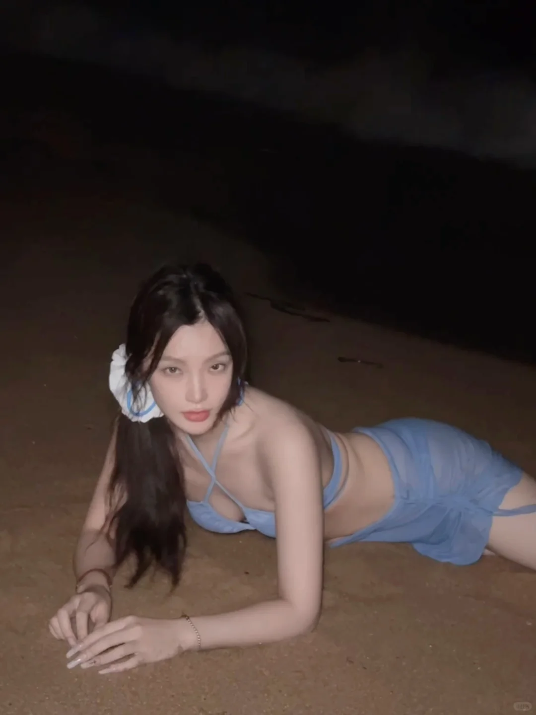 海边泳装正常穿搭