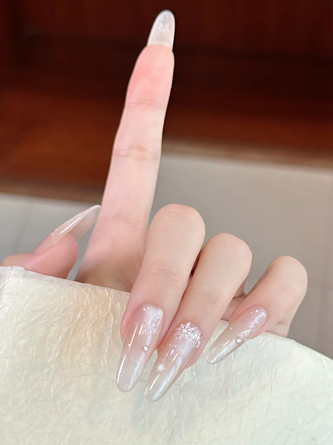 圣诞初雪•*❄️🎄 ིྀ⋆ 纯欲氛围感雪花美甲