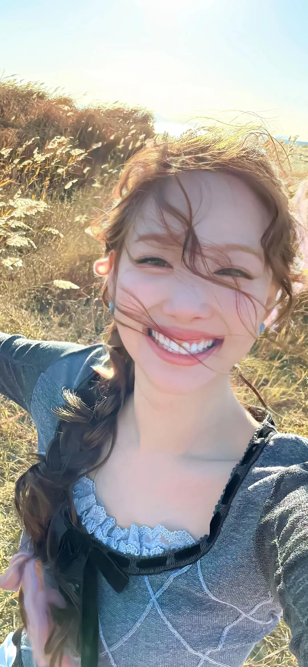 壁纸分享，脸姐好米