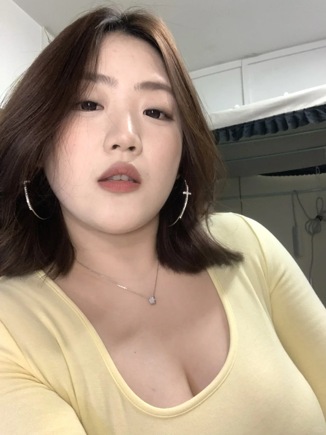 买到喜欢的衣服就这样拍