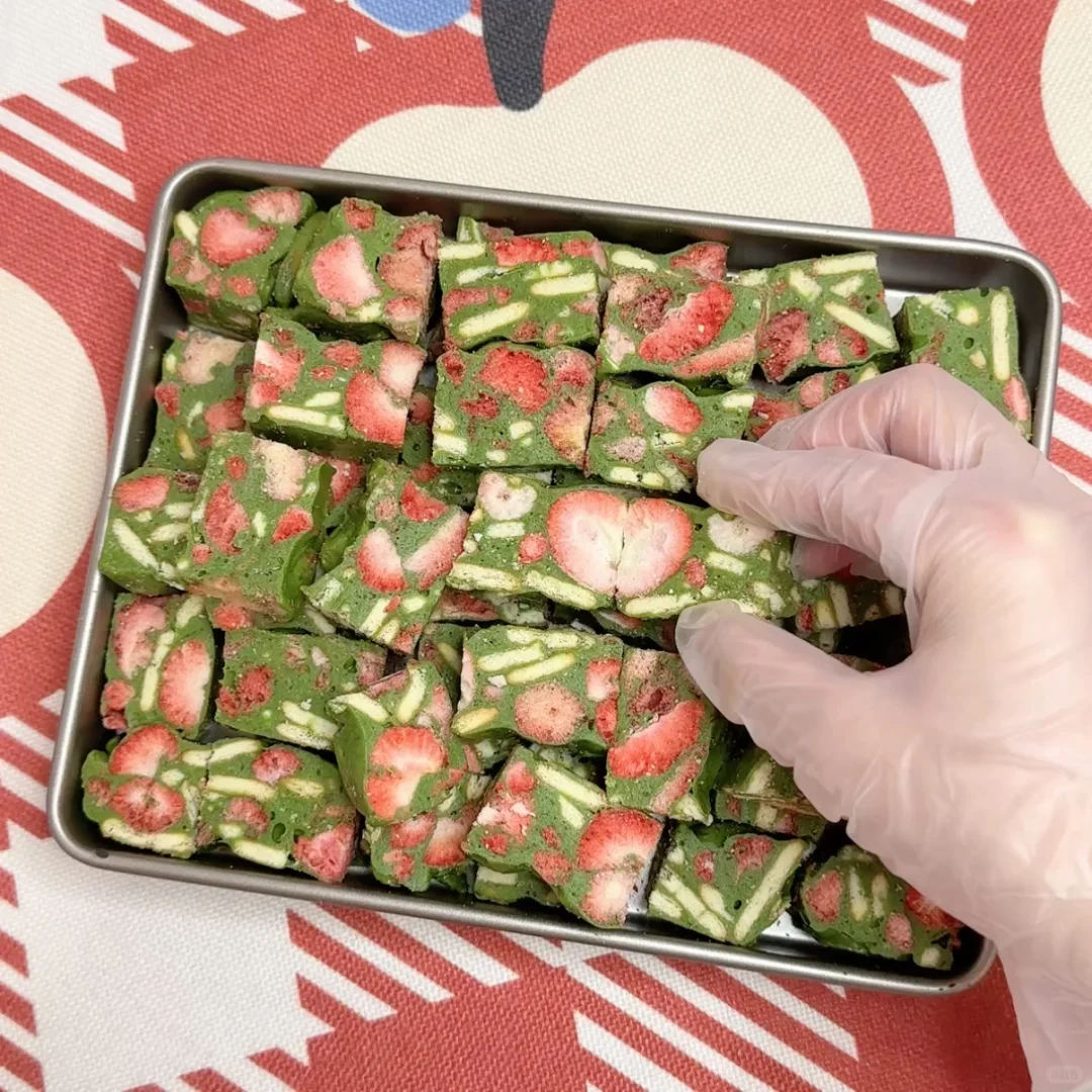 💚 疑似抹茶草莓失去所有力气和手段……