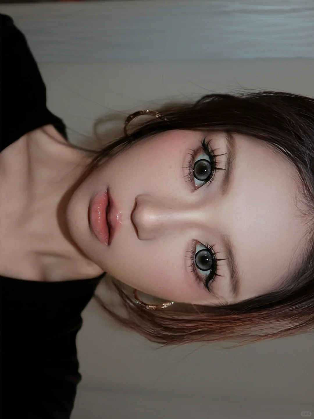 模仿美人嗔怒哈哈哈哈。。。