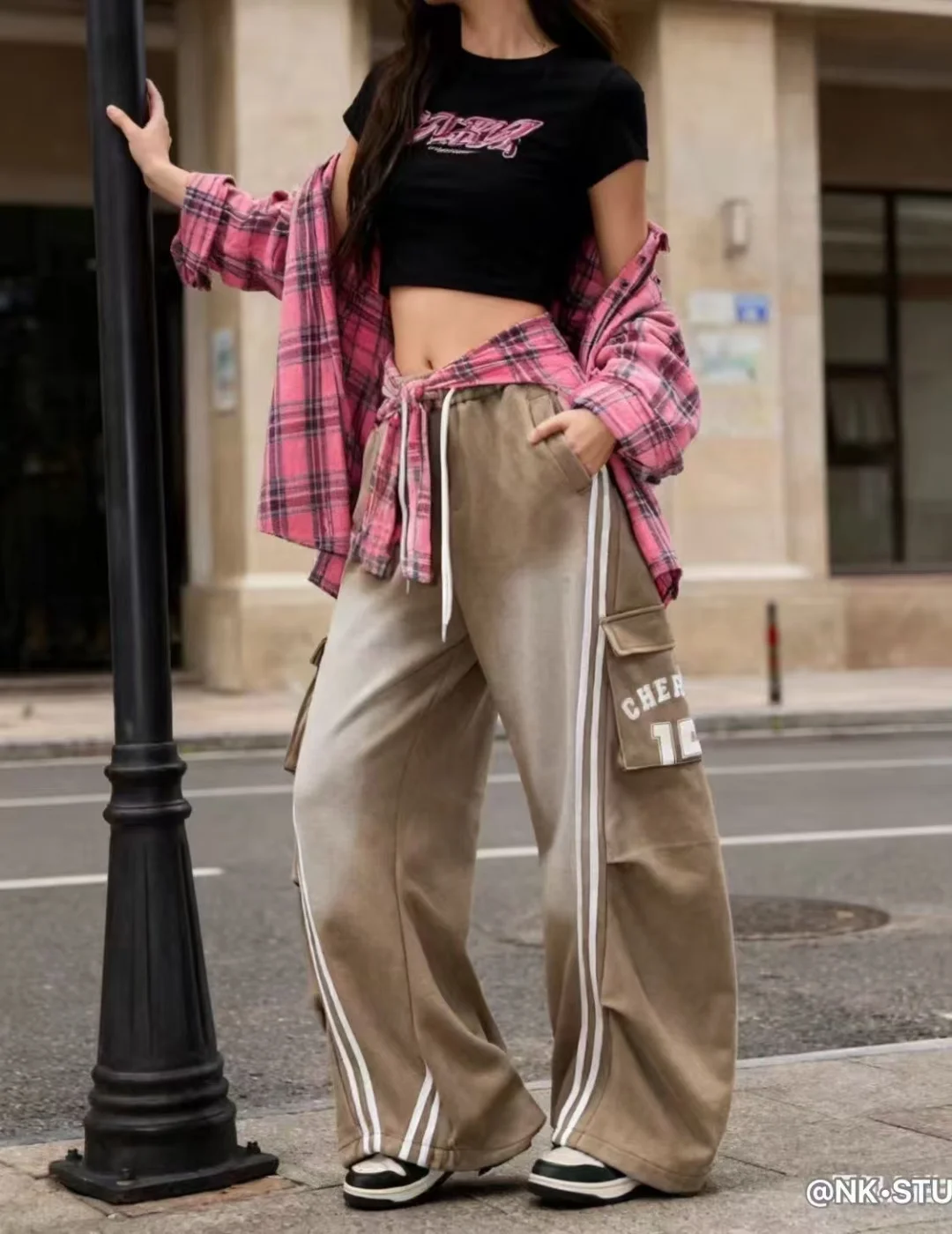 柠可广州沙河金马平价潮牌辣妹风女装档口