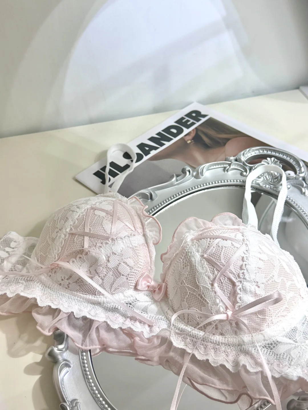 家人们今天要被我粉色内衣惊艳到！