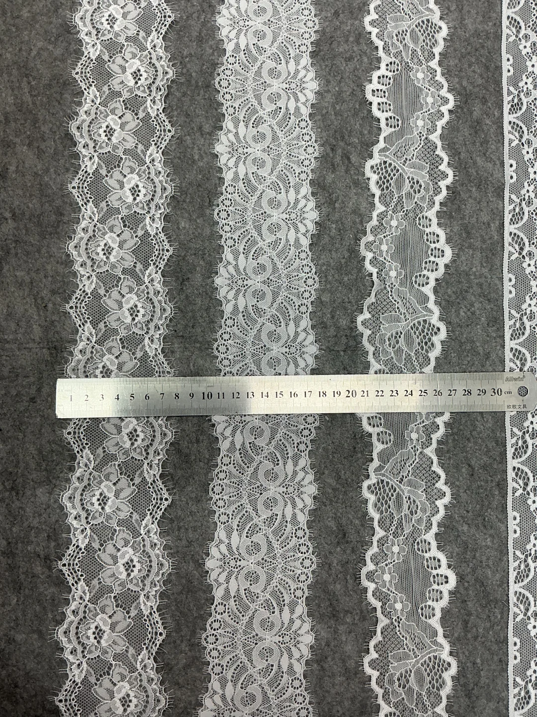 弹力睫毛蕾丝花边～软软的