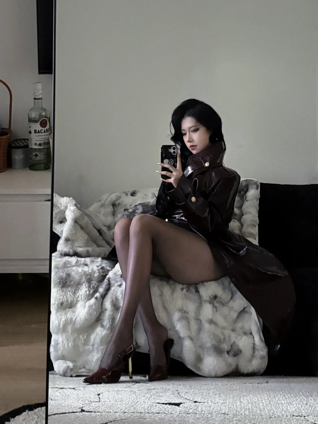 115斤辣妹穿搭|漆皮风衣的含金量