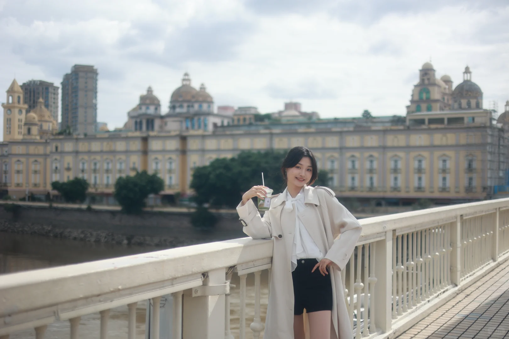 福州模特（疯狂找工作版）