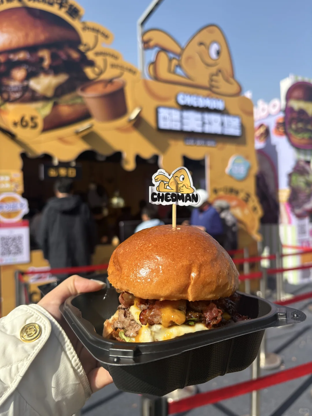 上海小李汉堡节！3家外地顶流各有封神招