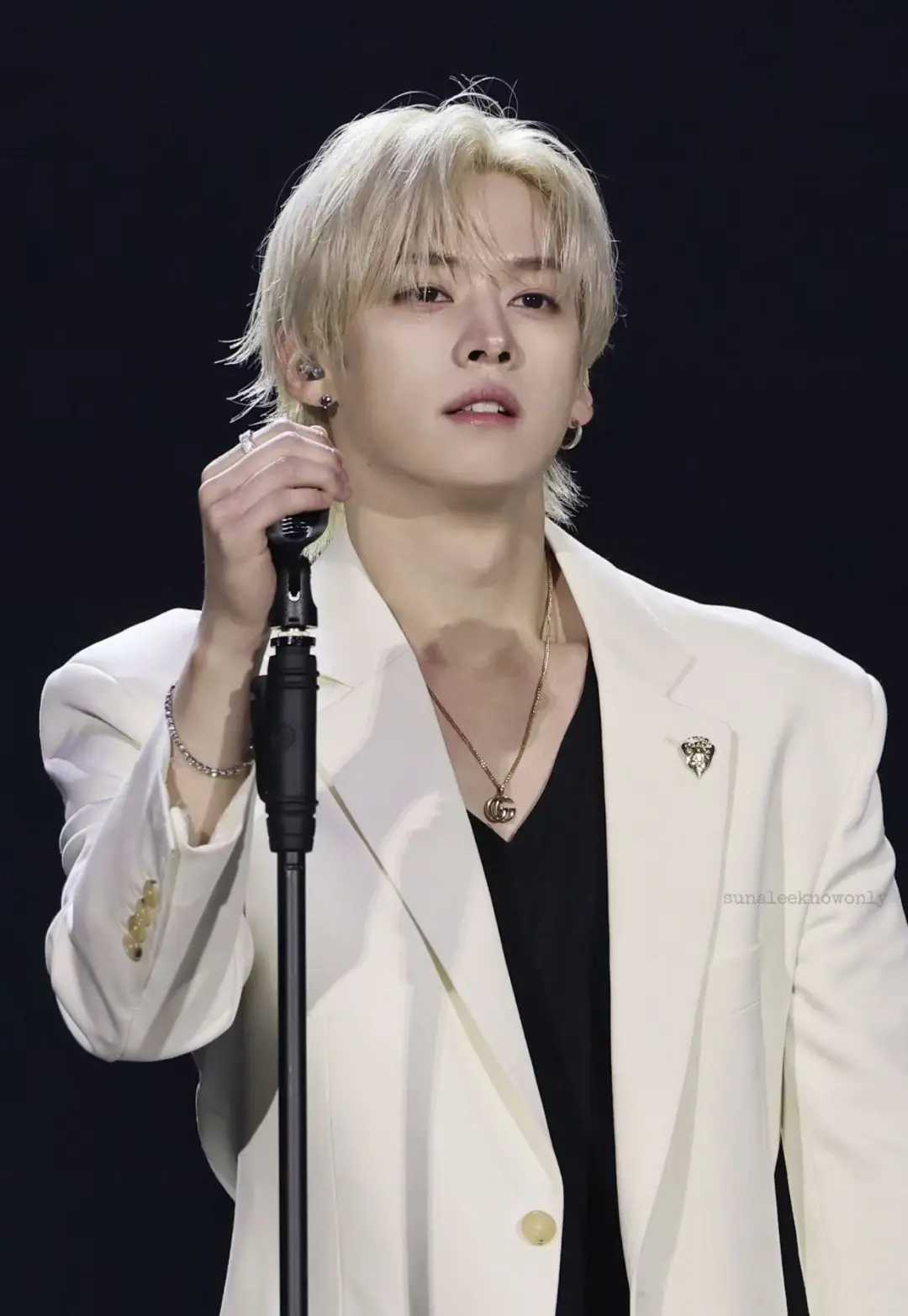 这大双。。。只有他可以驾驭吧❓❗️