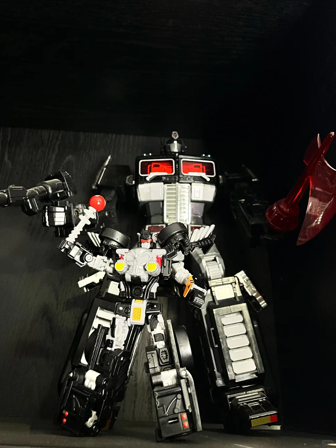 风火轮+变形金刚联动：碎骨登场！