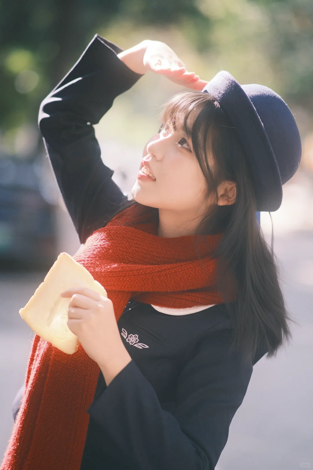 三年A班依依同学