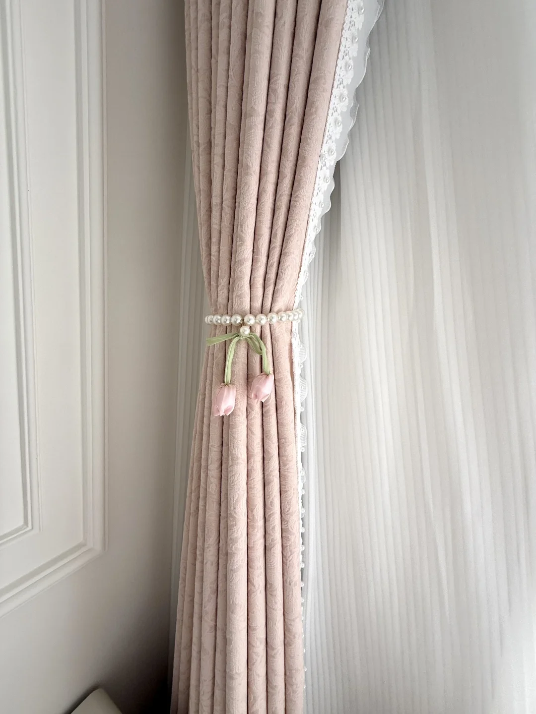 法式奶油风窗帘｜打造温柔感家居挑选攻略