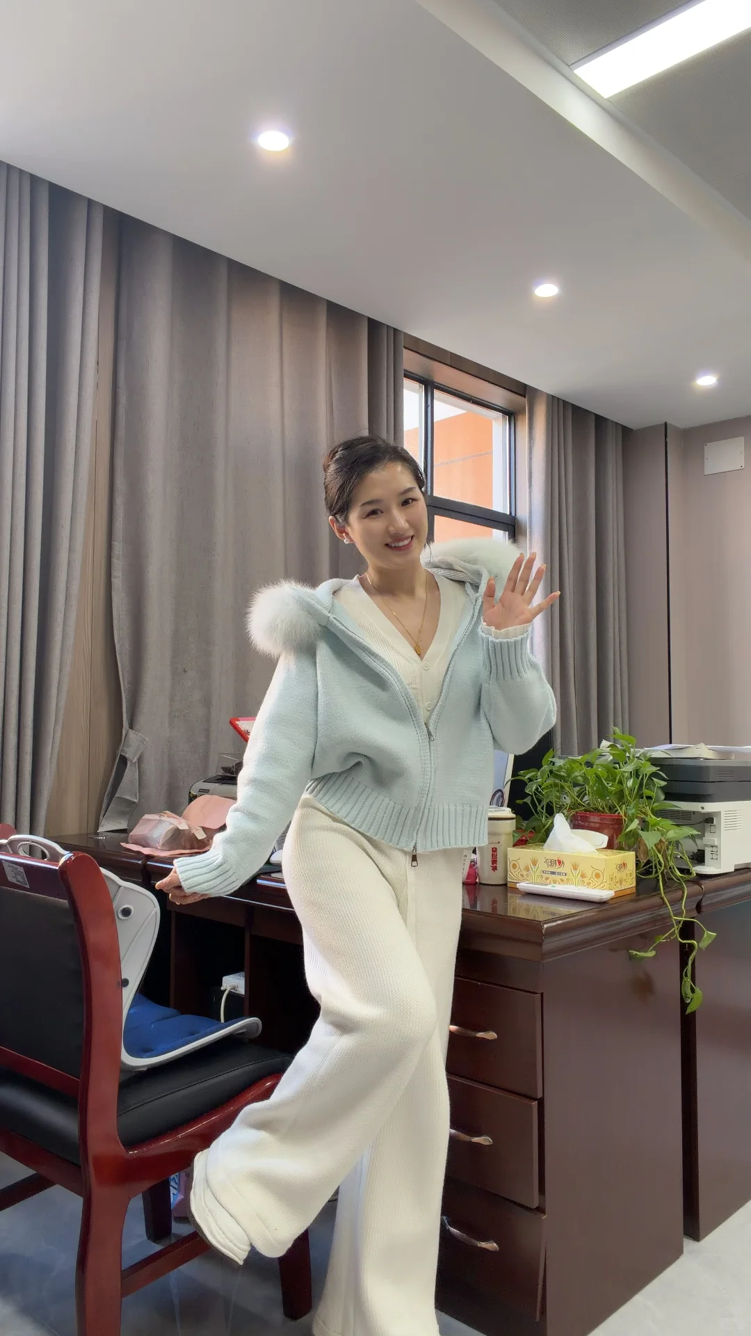 9套秋冬通勤实况图！同事都追着我要链接