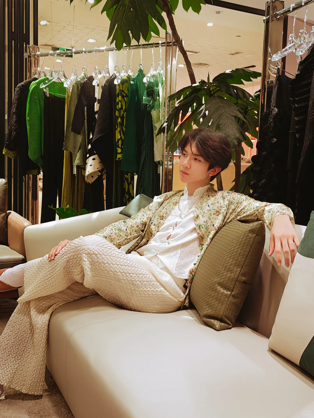 🌿｜深大贵公子出街！这套富二代美学赢麻了