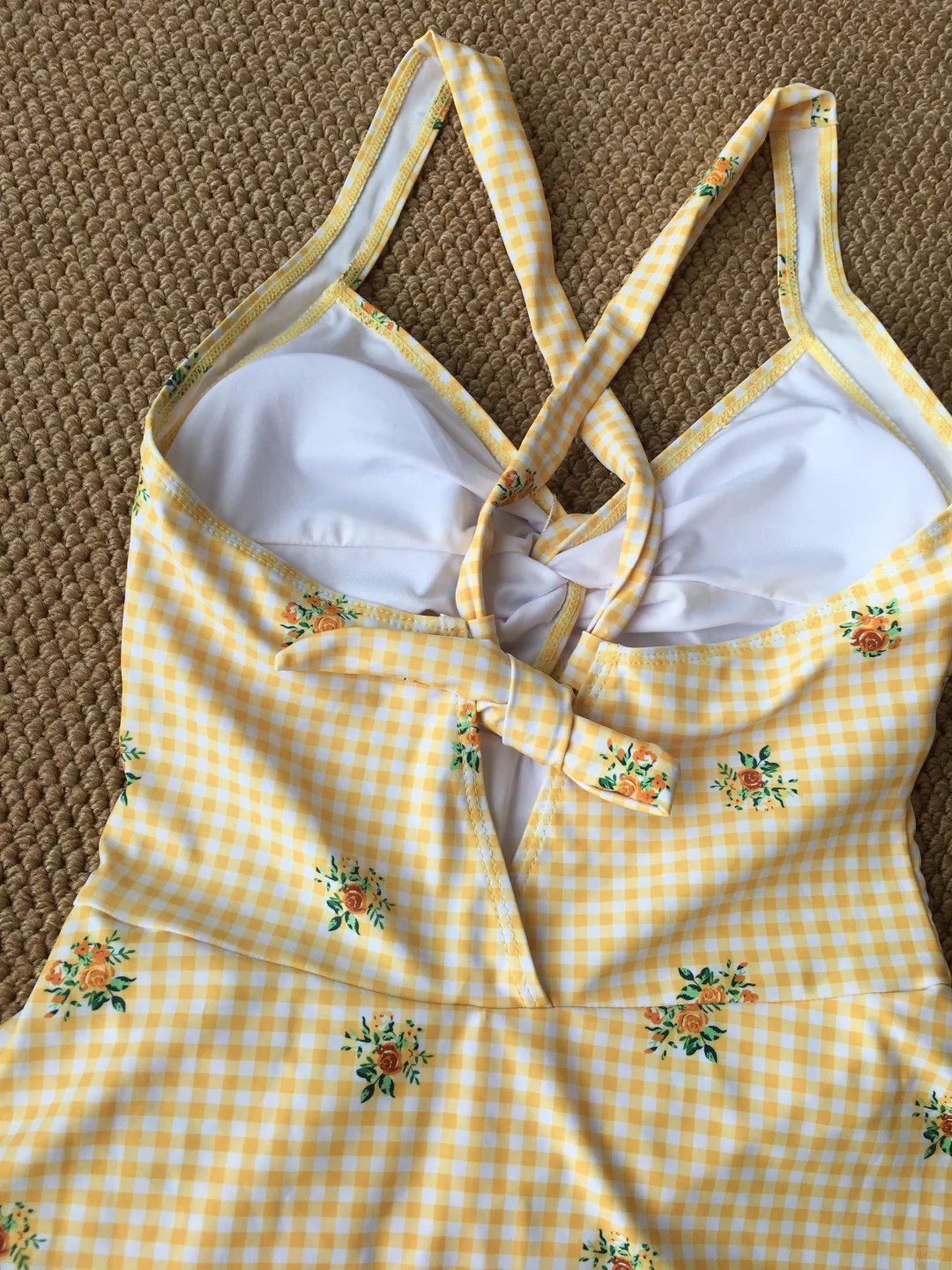 谁穿上都会说一句显瘦✨梨形天菜连体裙泳衣