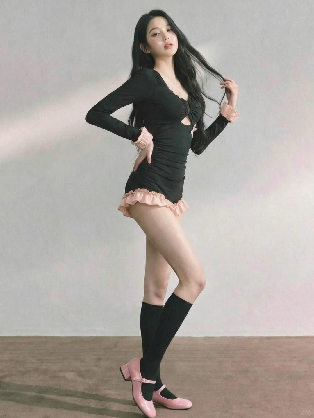 这泳衣的 “甜酷反差感” 直接杀疯我了🦋