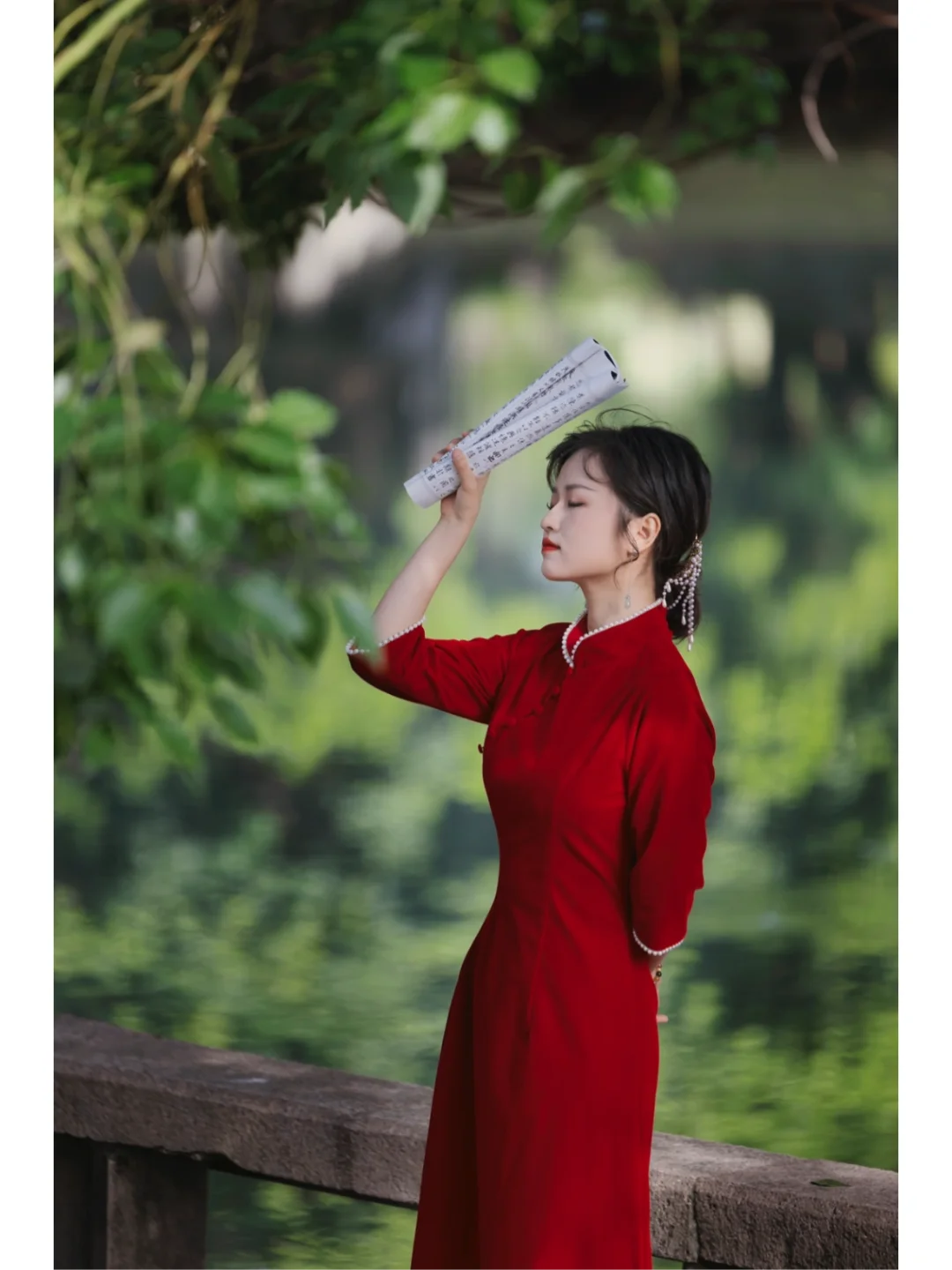 媚眼含羞合~丹唇逐笑开！