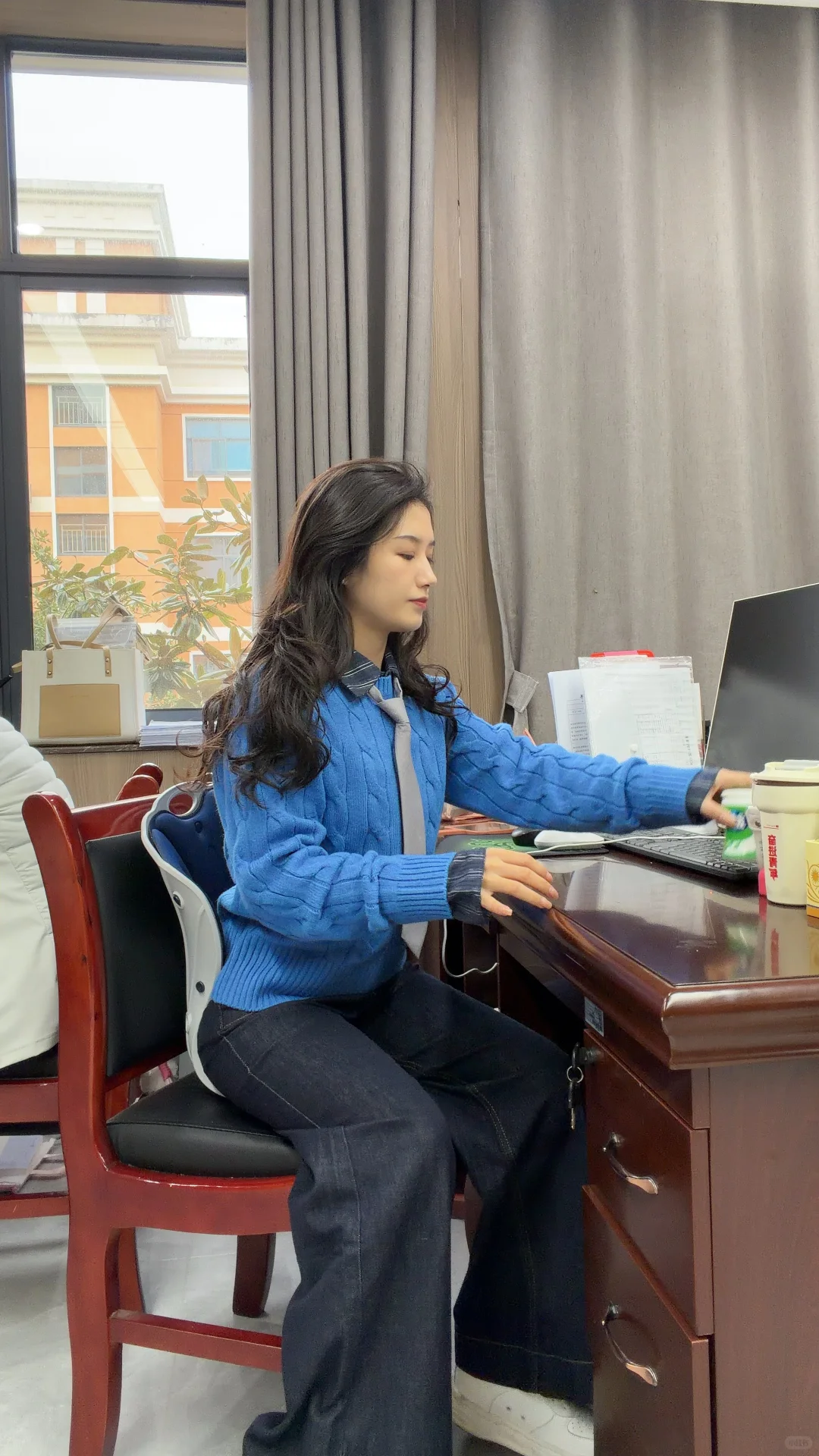 9套秋冬通勤实况图！同事都追着我要链接