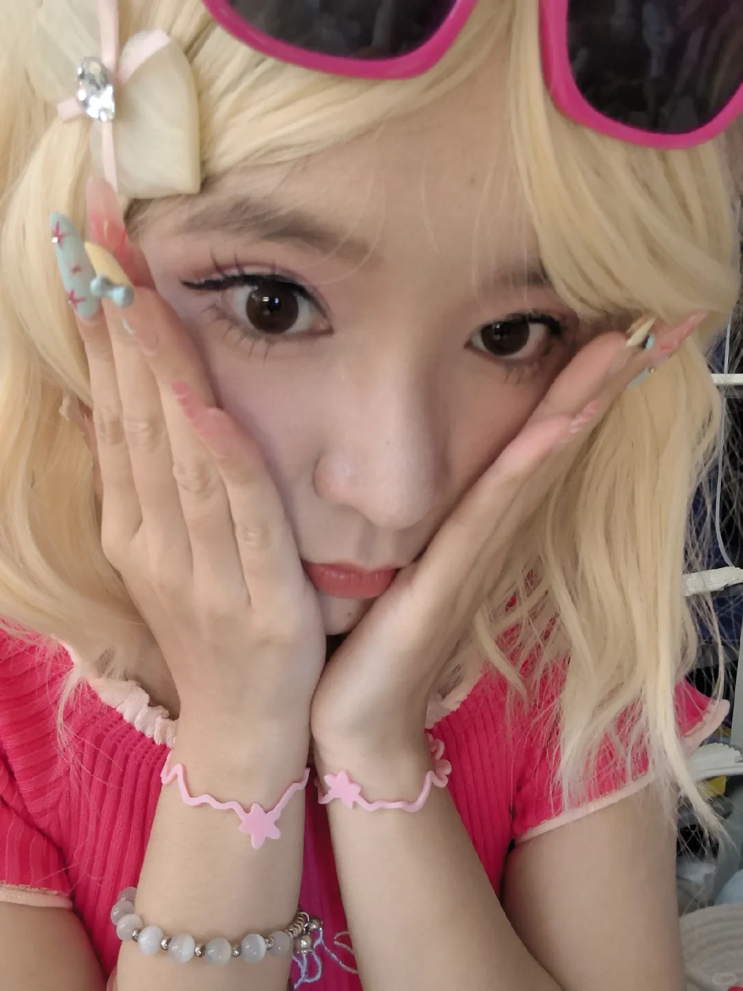 长成这样可以被女宝要微信莫？