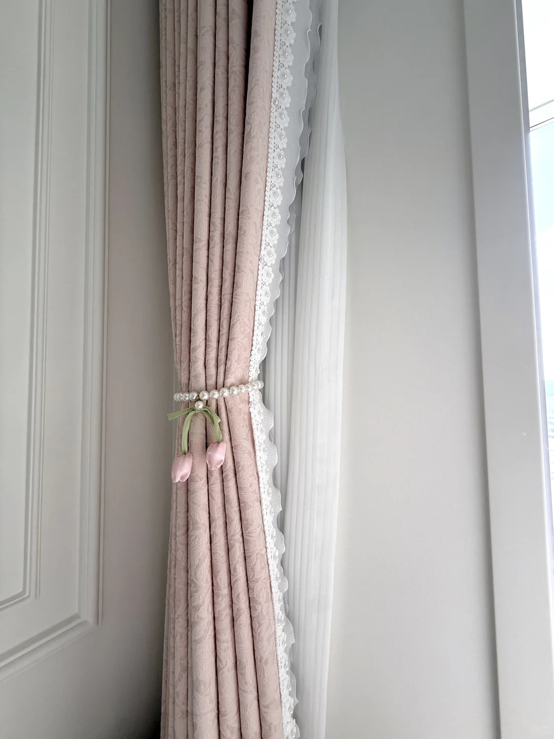 法式奶油风窗帘｜打造温柔感家居挑选攻略