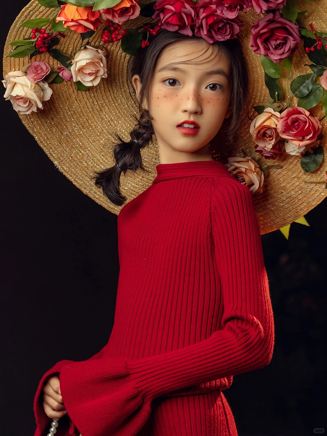 繁花中绽放青春｜璀璨热烈的中国红儿童写真