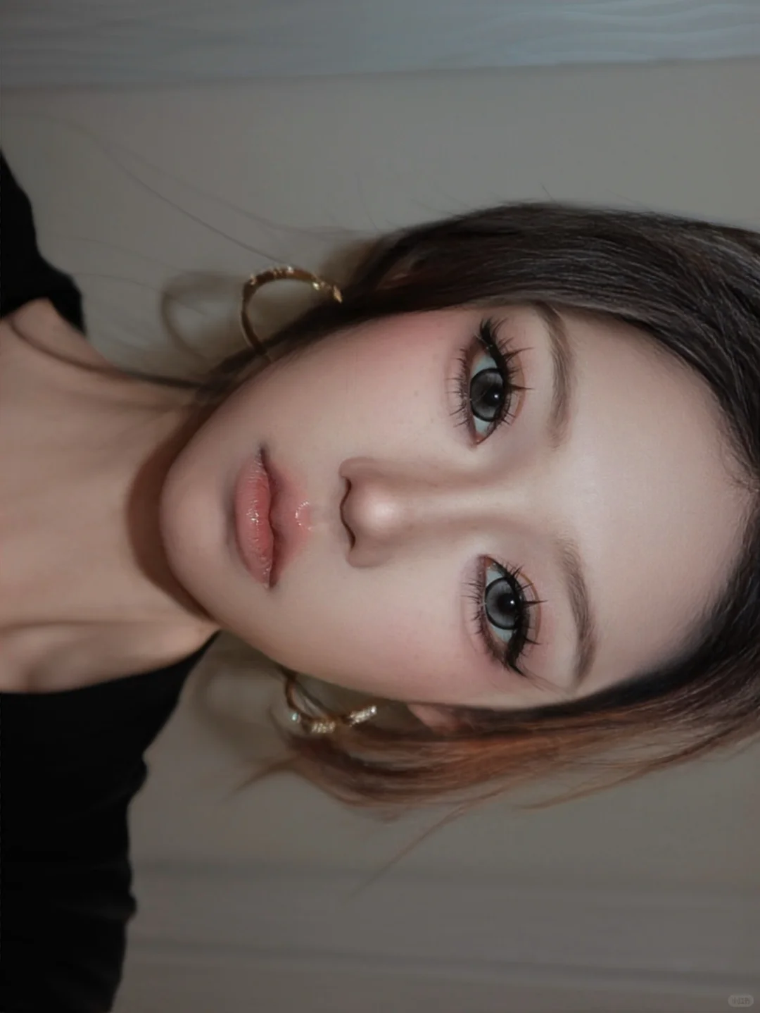 模仿美人嗔怒哈哈哈哈。。。