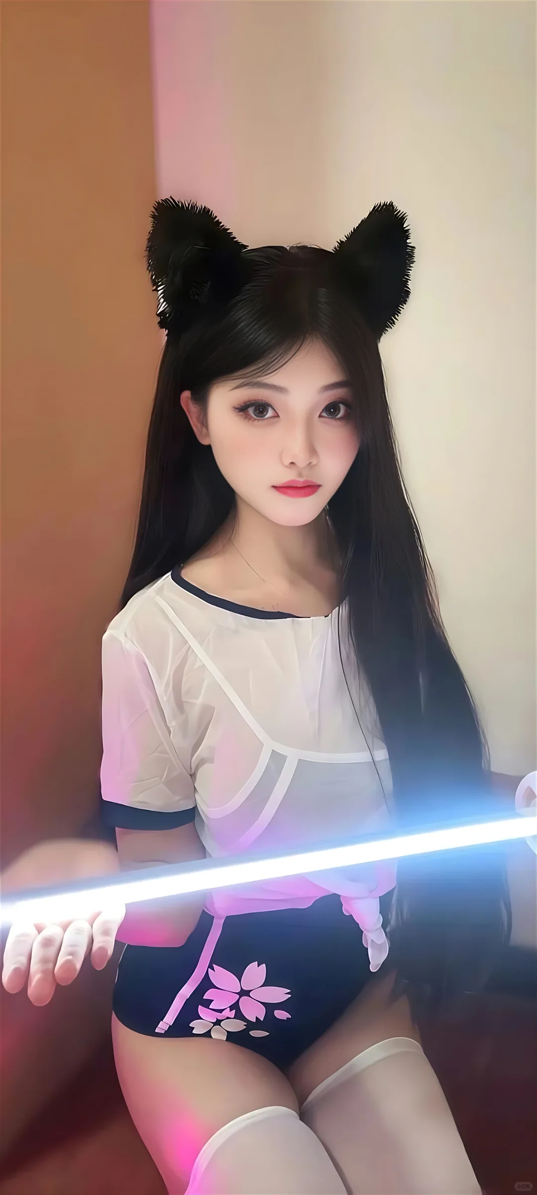 焊在屏幕上！被问爆 800次的 2025 美女壁纸