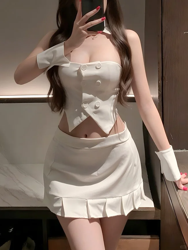 制服控必看：性感与可爱的完美结合