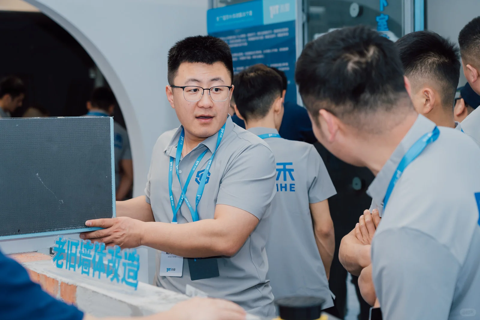 路虽远行则将至，事虽难做则必成