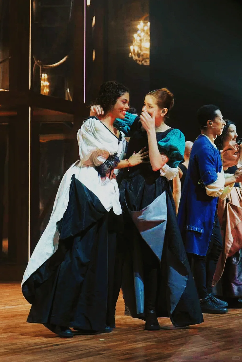 幸福中。。。。。。