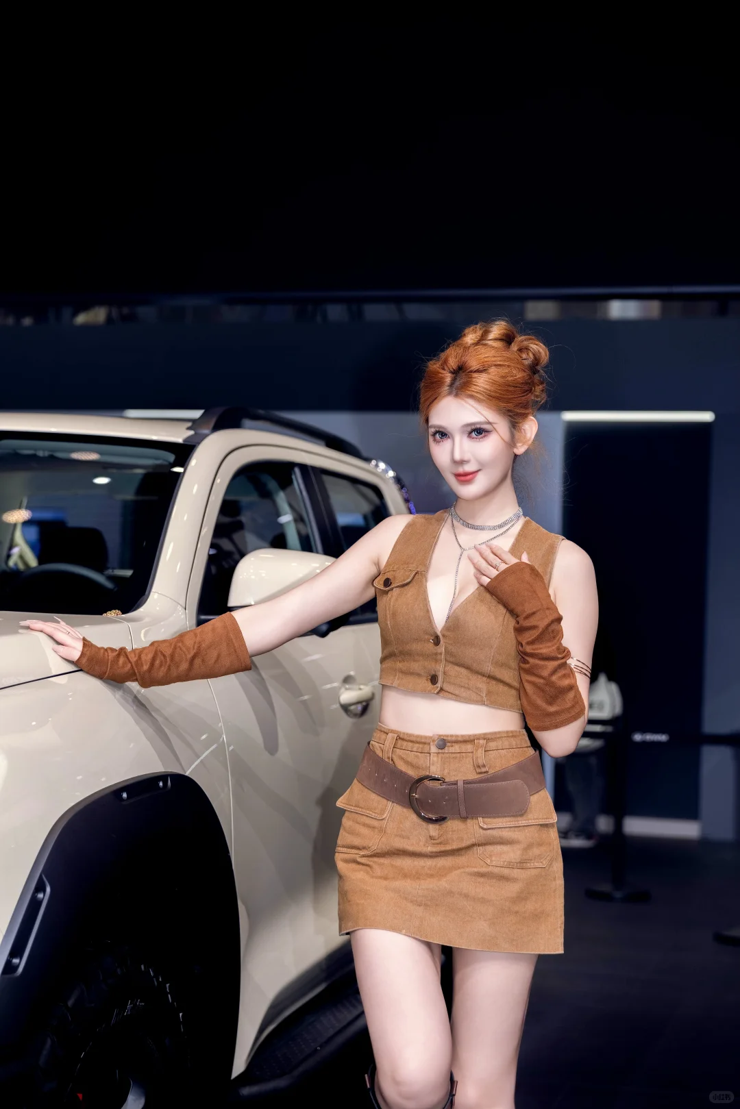 广州车展，美女车模，有谁知道叫什么