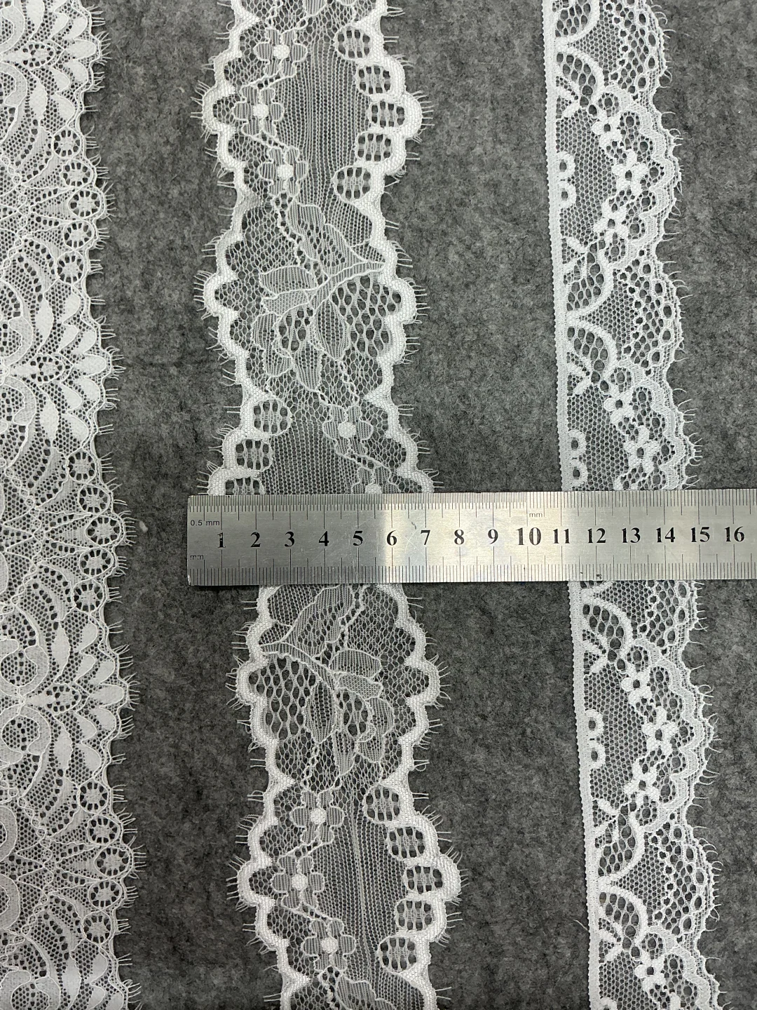 弹力睫毛蕾丝花边～软软的